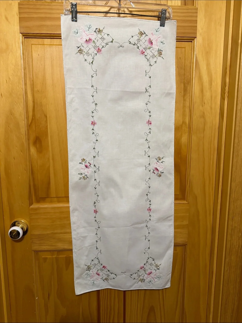 Embroidered Vintage Pink Rose Table Runner - Home Dining-Dresser Sash.